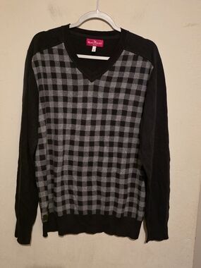 Marc Ecko Cut & Sew Black & Gray Checked V-Neck Sweater Size Large